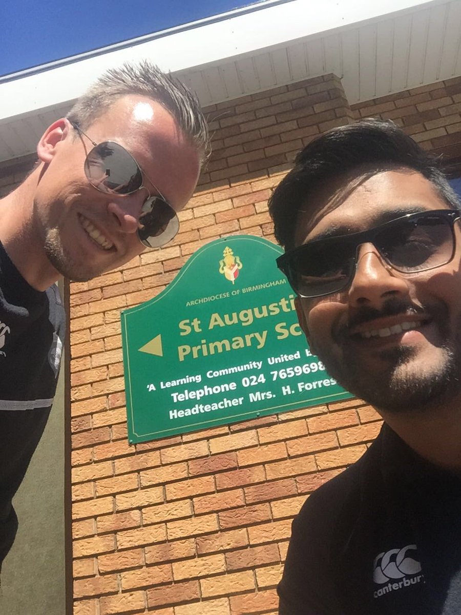 cvlifeeducation's tweet photo. It's #NationalSunglassesDay so the team have been getting in on the action whilst teaching at @StAugustinesCov and @Phoenix_Wyken #HeatwaveUK #engagevalues #coventry #ThisisCoventry https://t.co/Q2XgukZkpU