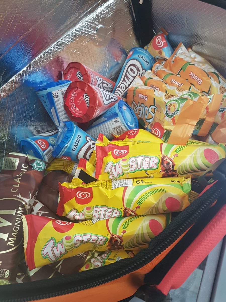 new_storey's tweet photo. Janet is on duty at the Picnic area in Erskine - ICE CREAMS -LOLLIES #cooldown #scottishsummer #sunny #tapsaff #frecklesout #stopusandbuyone #erskine
#star #team #welovethisbusiness @scott_linzi @smfcuk @jotravers18 @lynnywinny_lynn @BaxterStorey https://t.co/bj4cPpfSAV