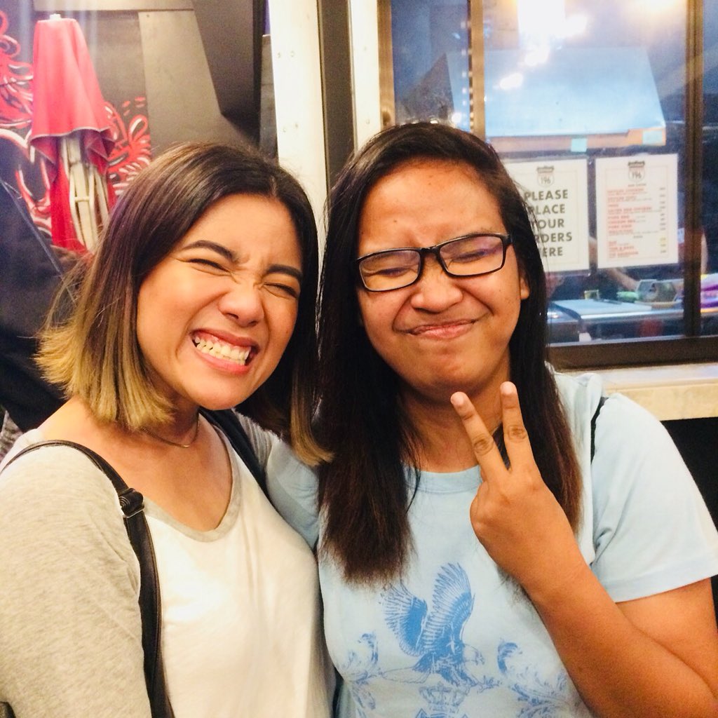 LeslieCaligagan's tweet photo. My MoiSueKo heart ❤️💛💙

Love you po!!!

@moirarachelle4 @KeikoSoundsLike @sueanna_dodd https://t.co/3XUo3EVjrH