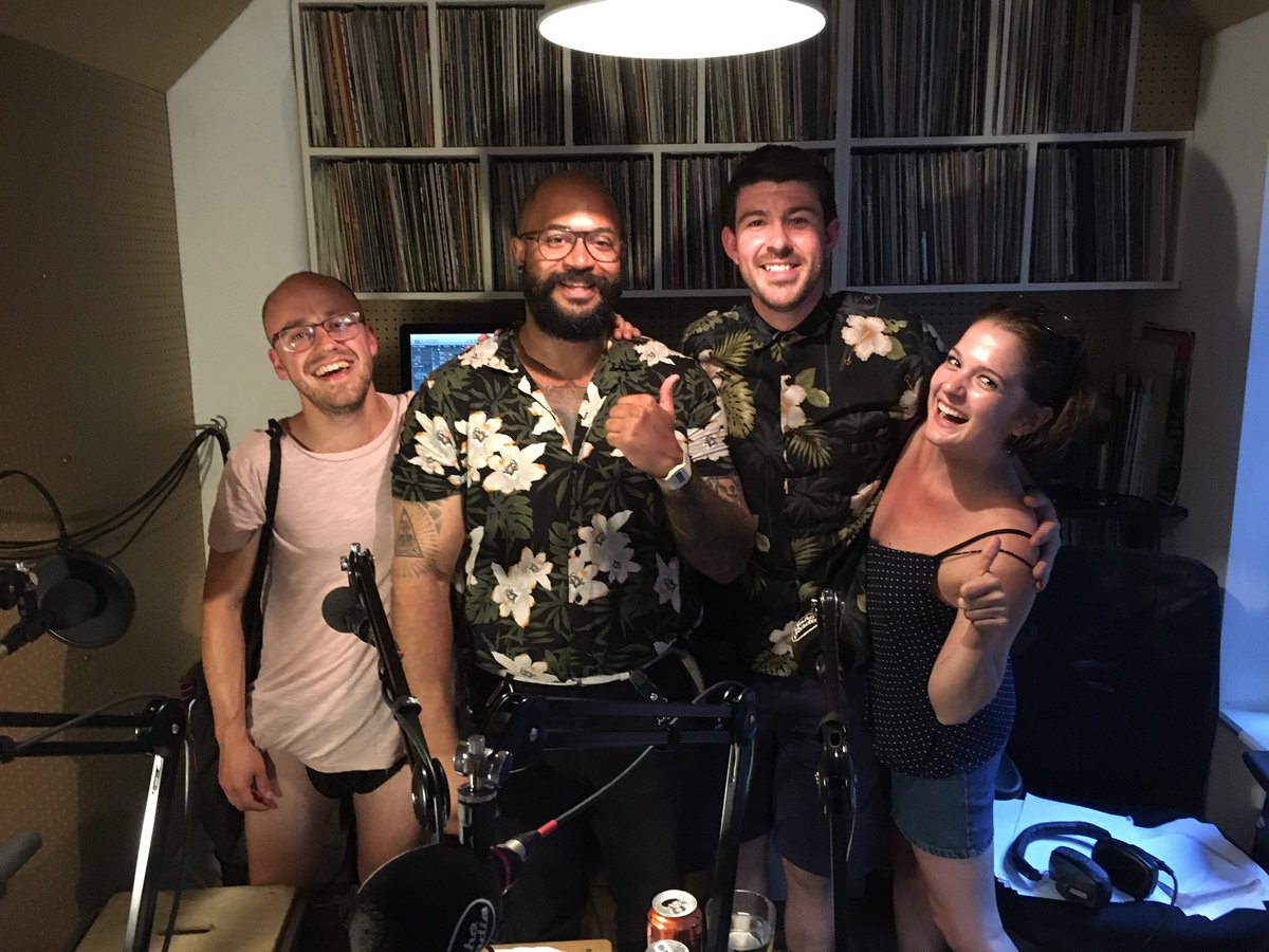 SketchPleasePod's tweet photo. So much fun recording our comeback show with this rabble last night! Subscribe to “sketch, please!” on iTunes to catch it next week. Thanks to all you brilliant writers and performers for taking part! @Raphvb @KerrieThomason @LadyGarland33 @dershapeshifter @katkerrradio https://t.co/wHNETj8smm