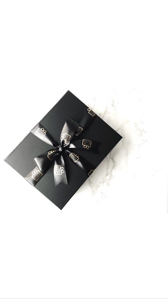 MyBlackBox_'s tweet photo. @Jacqueline_Gold Hi Jacqueline! https://t.co/ZuWBkGhYsl was created when we, as a family went through a difficult time that taught us the value of strong relationships &amp; being present to celebrate life's moments. We make it easy to create moments through our thoughtfully curated gift boxes #wow https://t.co/kqKtmnIK1o