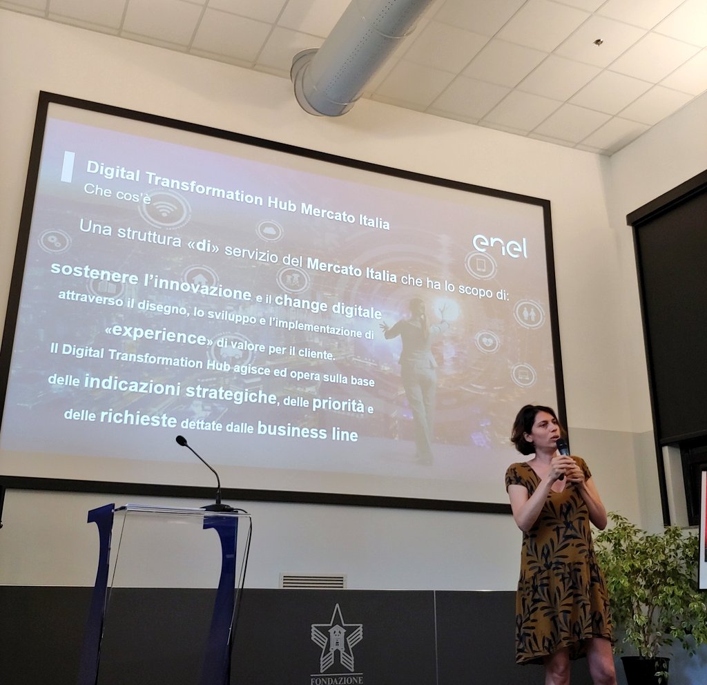 DigitalME6's tweet image. Con Stefania Sammartano si parla di Digital Transformation Hub. Che cos'è? Qual è il valore aggiunto di un approccio multidisciplinare e agile? #eneldigitalme