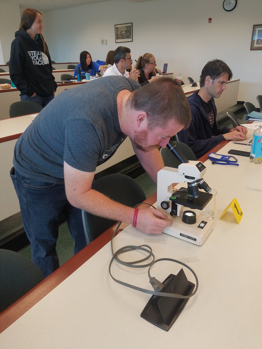 patches719's tweet photo. Working the microscope like a boss @PATCHinstitute #patchsi https://t.co/HTR6uyUKWW