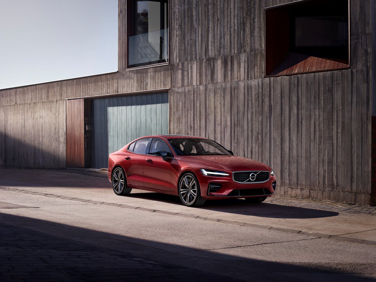 nowoscimoto's tweet photo. Oto nowy model S60🤤 – pierwsze Volvo wyprodukowane w USA🇱🇷

Produkcja dla klientów Europejskich ruszy na początku przyszłego roku. Polskie ceny zostaną ogłoszone dopiero za kilka miesięcy.💰💰

Więcej na stronie 👉https://t.co/w9sD5rdlHB

#volvos60 #volvousa #Volvo #cars #car https://t.co/QixtmFMvsx