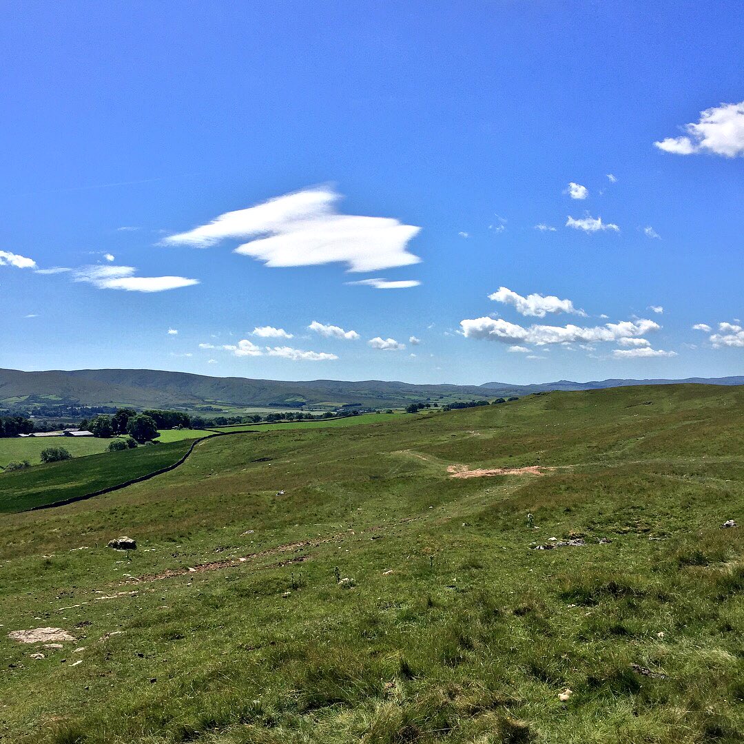 oldcrofthouse's tweet photo. Don't let the #heatwave #stopyou #getonyourbike #cycling #bestthingabouthills #downhill #feelthebreeze #cooloff #kirkbystephen #cumbria #westmorlanddales #mountainbike #adventures #rivereden #sunbiggintarn #thepennines #coasttocoast #yorkshiredales #yorkshiredalesnationalpark https://t.co/fU1JMSvsGy