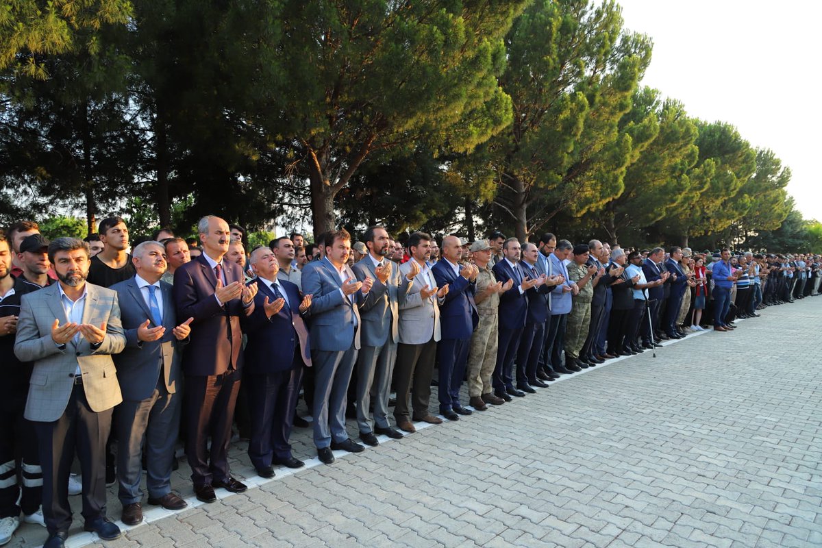 İl Jandarma Komutanlığımızda Düzenlenen Törenle, Şehit Jandarma Uzman Çavuş İsa Özkan Kardeşimizi Memleketi Bursa'ya, Şehit Güvenlik Korucusu Fatih Güngör Kardeşimizi de İlçemiz Çağlayancerit'e Uğurladık. 
Şehitlerimizin Ruhu Şad Olsun. Aziz Milletimizin Başı Sağolsun....