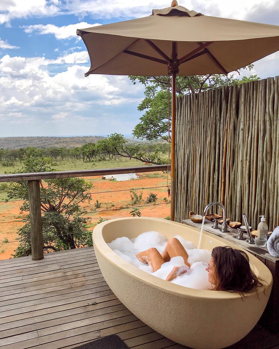 eventsupdate's tweet photo. Name of the place is Mhondoro Lodge https://t.co/S2U272NasM