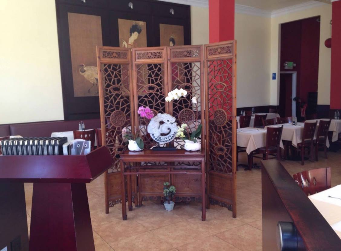 WonderlandRestaurant tweet media