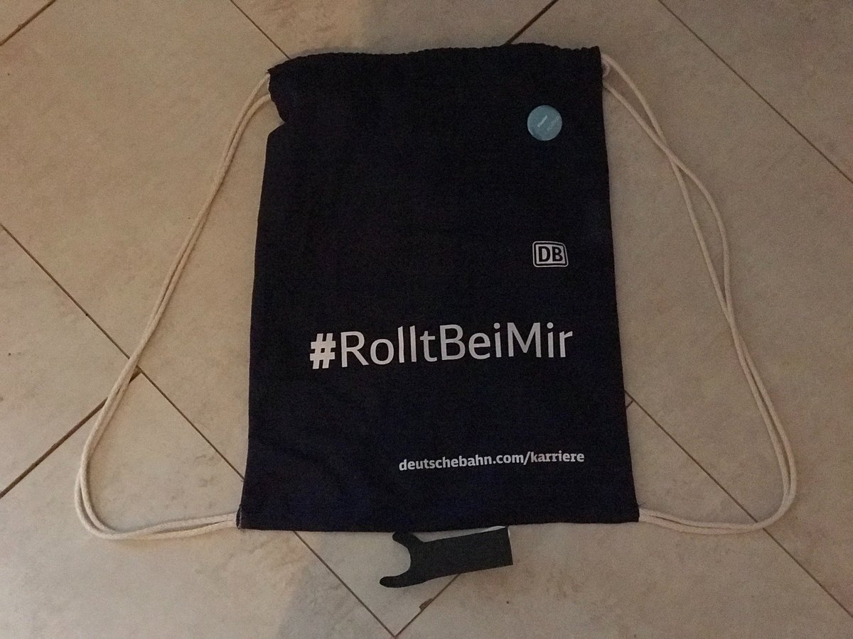 DeathYuhi's tweet photo. #rolltbeimir #Azubi2018 https://t.co/P9OZSbjxhu