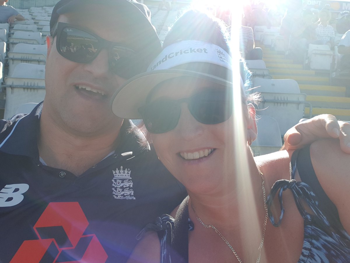 debzee68's tweet image. #engvaus, happy 50th Birthday Austin Gregory x
