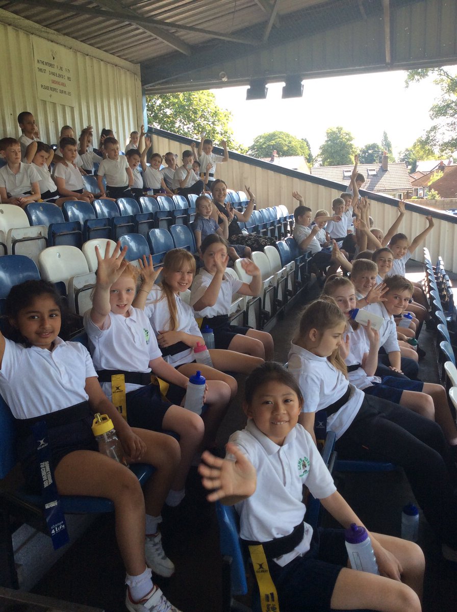 Well played everyone at the Tag Rugby Festival <a href="/SaleSharksRugby/">Sale Sharks 🦈</a> #Talent #Competition #fun @DunhamTrust <a href="/limetreepa/">Lime Tree Academy</a>