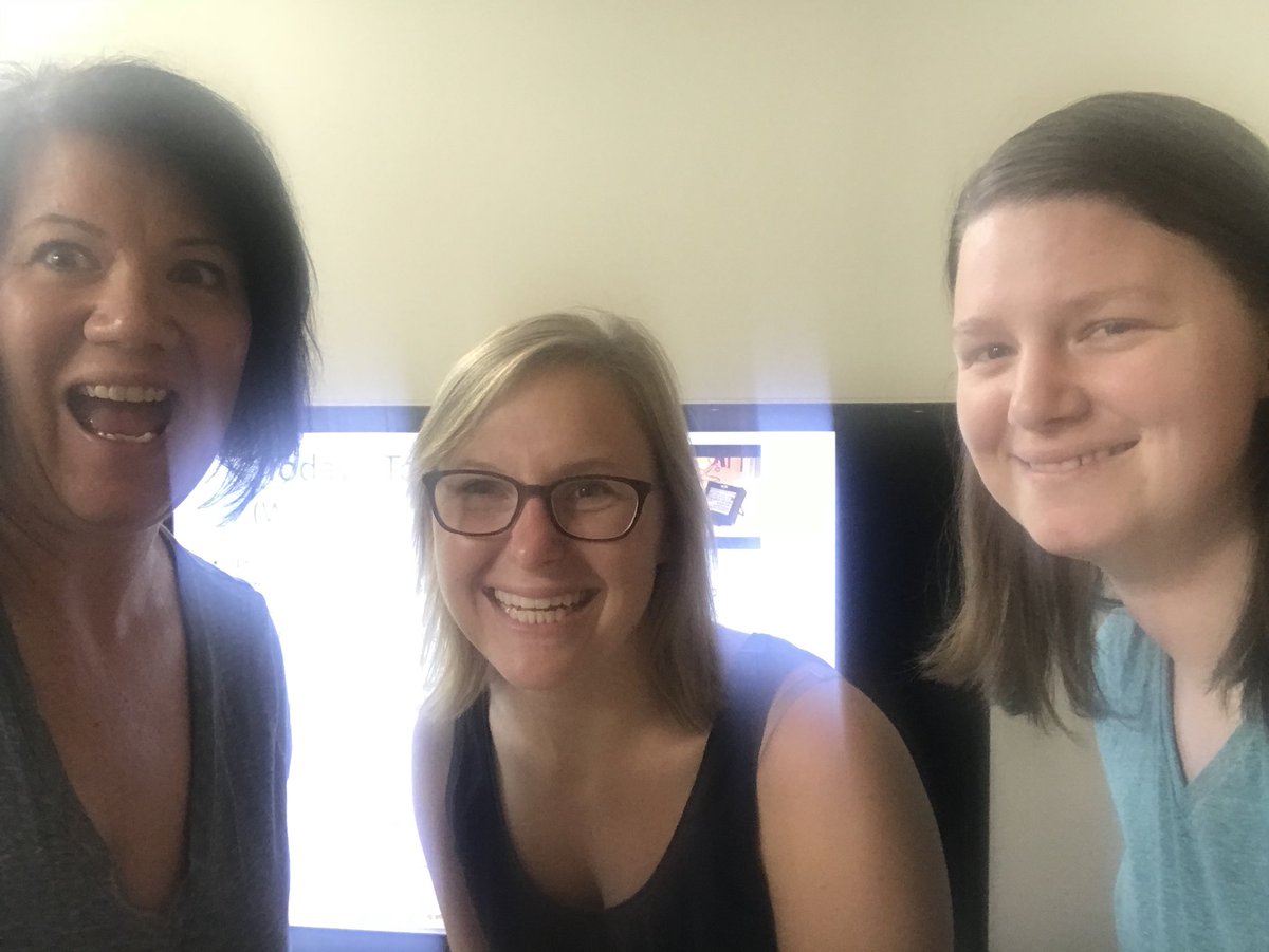 BethEmmoss's tweet photo. AAC in the Cloud from my couch with my #SLPeeps #AACinthecloud #noprerequisites https://t.co/shMFAiF0Wu