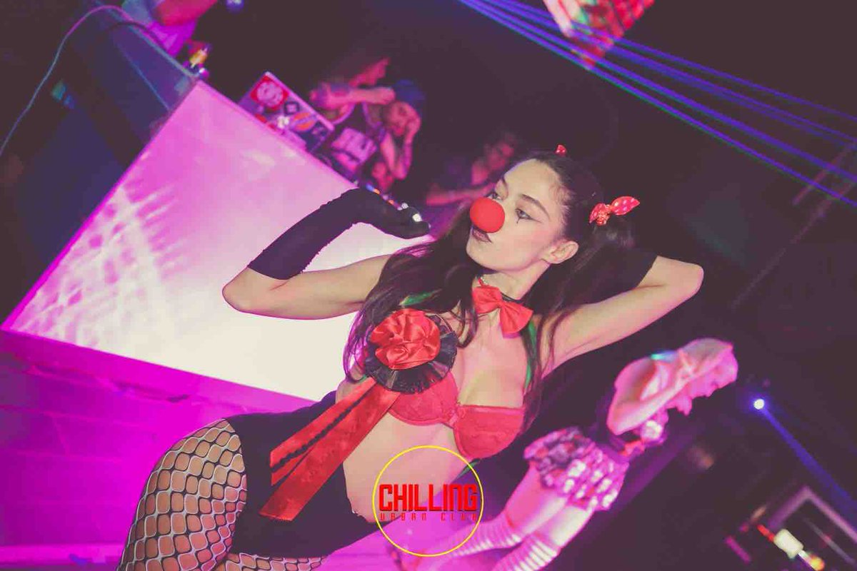 SalaNazca's tweet photo. @SalaNazca #chillingclub #jueves 28 #Junio lista o tu entrada https://t.co/MhcULLi2Ax lo mejor de los hits del momento #NAZCACLUB #nazcaeventsclub #madrid #discoteca #casalocamadrid #nazcamadrid #party #night #salanazca #flyerSala https://t.co/nw4mAYBXpm