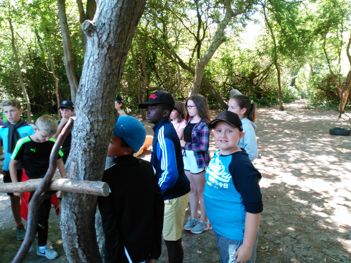GtWalthamSchool's tweet photo. Shelter Building and resting! https://t.co/ZMYC6AUQst