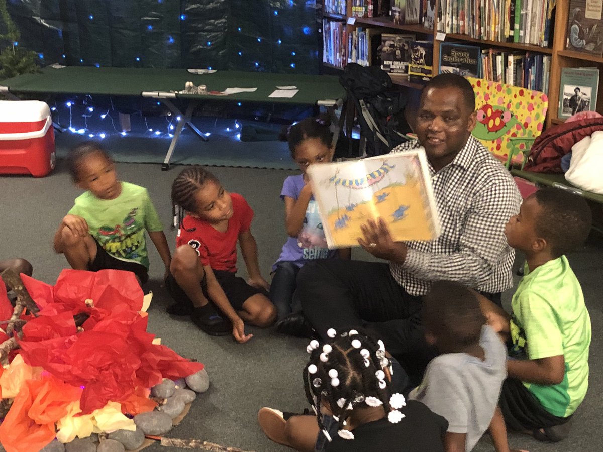 CaddoSchools's tweet image. @caddosupttlg is spending the morning reading “Oh, The Places You’ll Go” to students participating in a summer camp at Stoner Hill Elementary! #youlldogreatthings #wearecaddo #funwithstudents