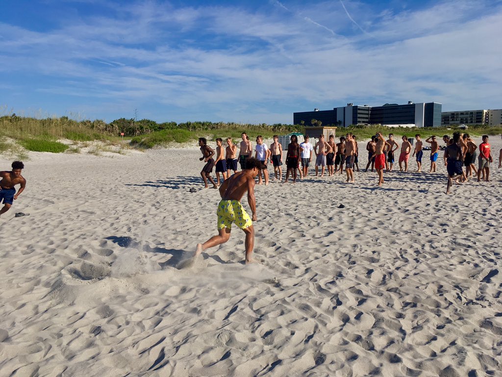 MerrittIslandSC's tweet photo. Beach workout a success! 〽️🌴💯#islandlife #islandgrindin https://t.co/uYlHWy4Chw