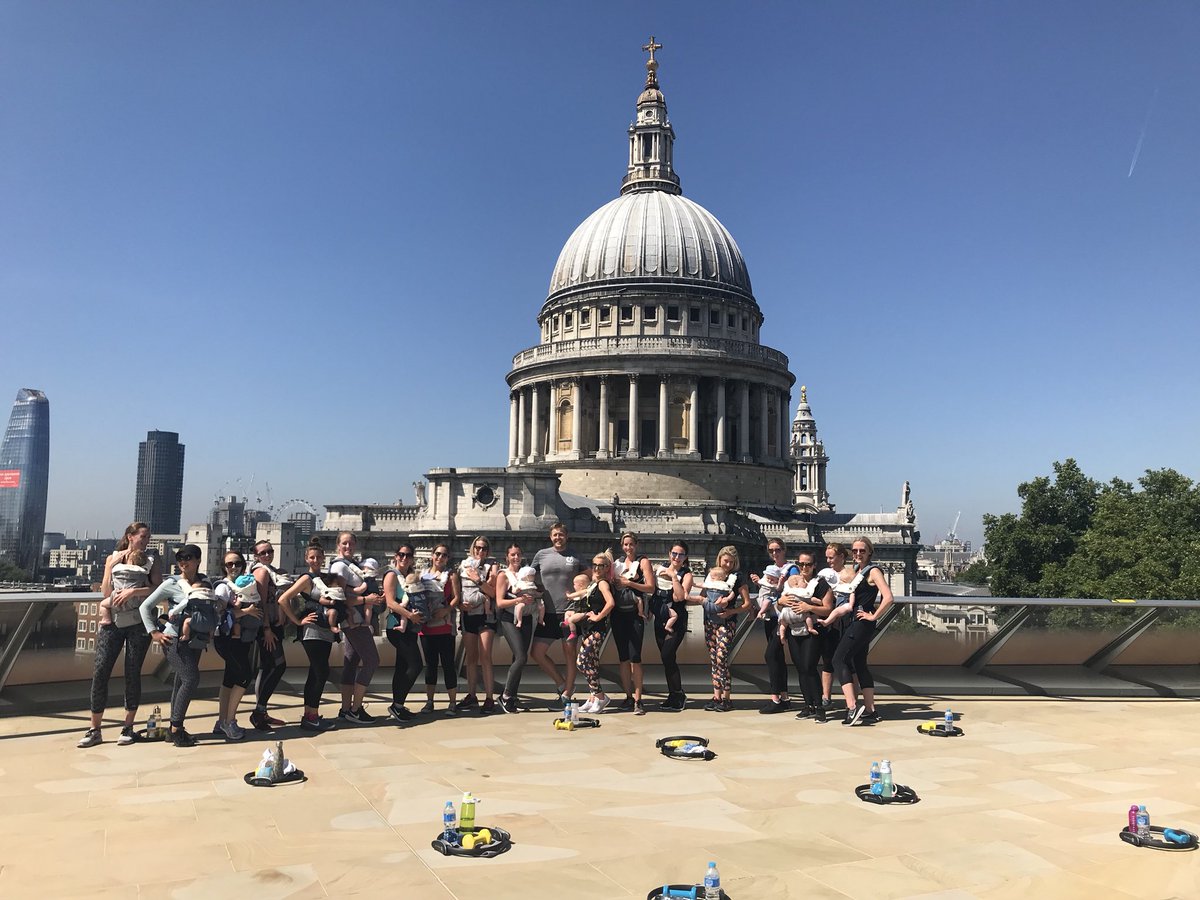 upstartrUK's tweet photo. Great morning with @CARiFiT1 at #wimbledonworkoutweek
What a view... https://t.co/RxEagjBpG2