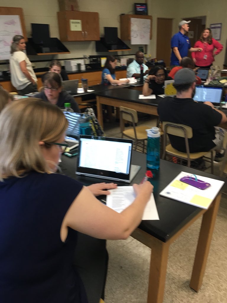 fokimi's tweet photo. NSTA Journal Exploration: analyzing articles to examine best practices in science instruction. @BCPSSci https://t.co/HuANAAgH9S