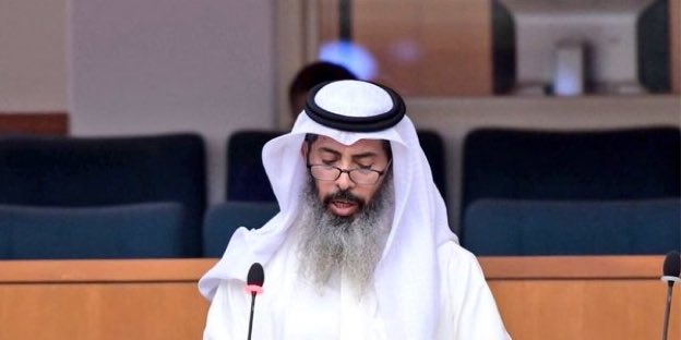 RN_News2's tweet photo. نايف المرداس :
يدعو نواب الدائرة الخامسة لتوقيع عدم التعاون مع رئيس الحكومة أو طرح الثقة بأي وزير في حال عدم التزامهم بتعهداتهم في حل مشاكل منطقة صباح الأحمد https://t.co/SeIESv2Q8v