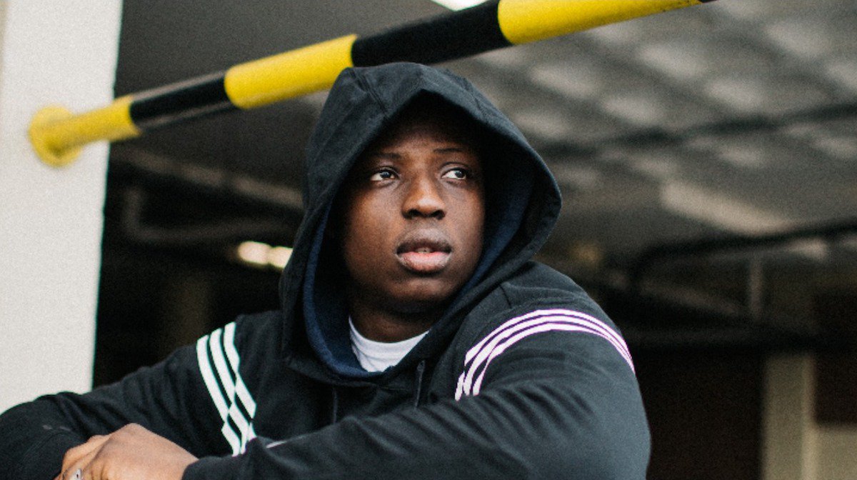 .<a href="/abznoproblem17/">ABRA CADABRA 🆎</a> returns with fellow Ounto Nation member Poppy (<a href="/PopShotsPLB/">#PoPsHoTs</a>) for frosty new collab "De Ja Vu" goo.gl/Xw4wSE