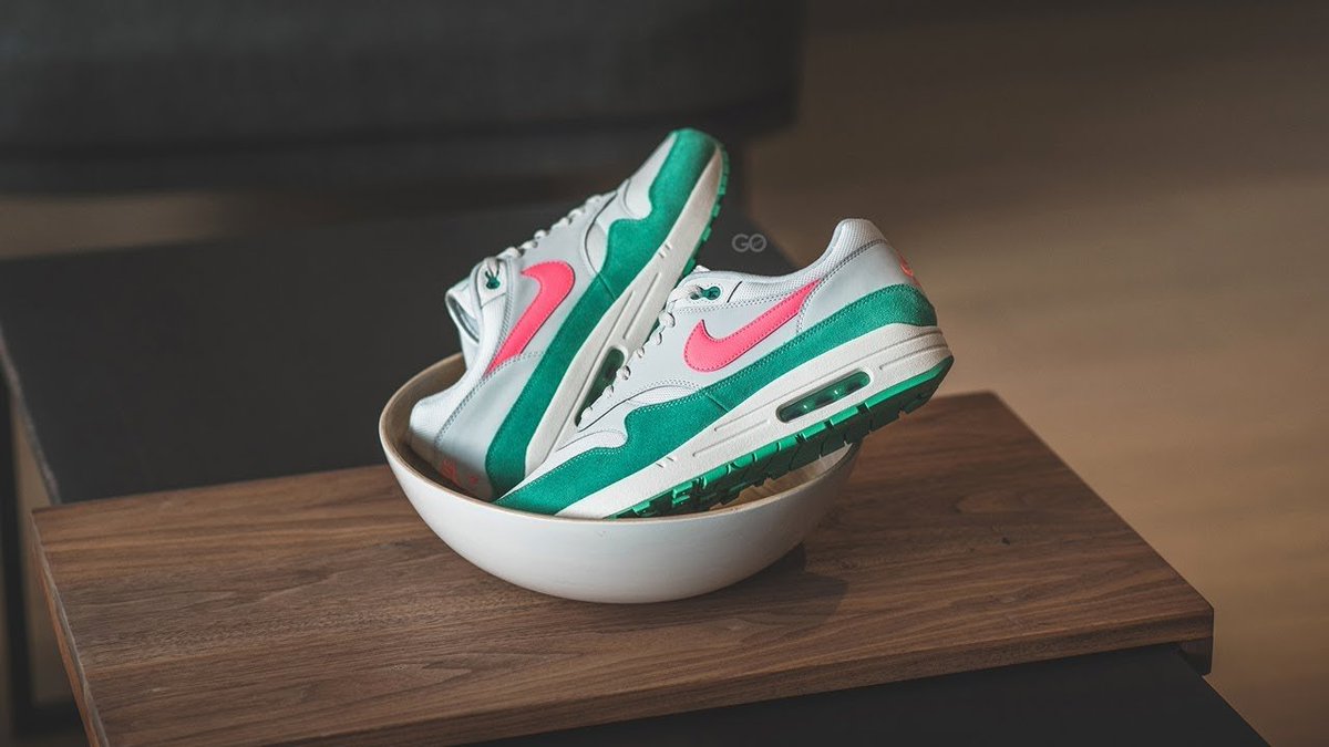 Sizes going FAST! Air Max 1 'South Beach' on sale for $84.99

Use code 'SOLSTICE5' -> bit.ly/2N0pxH0