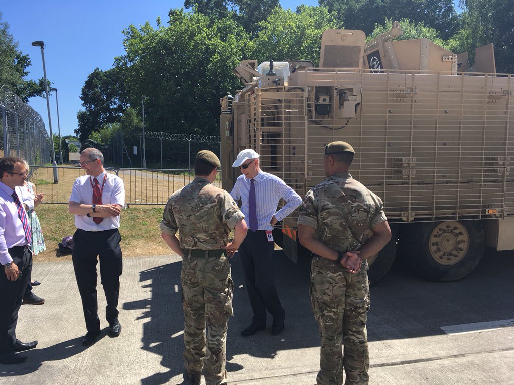 ICE_SEEngland's tweet image. Finale of our Barracks tour in Aldershot- taking a closer look at military vehicles @ICEThamesValley #thisiscivilengineering @ICE_engineers @AyoSokale