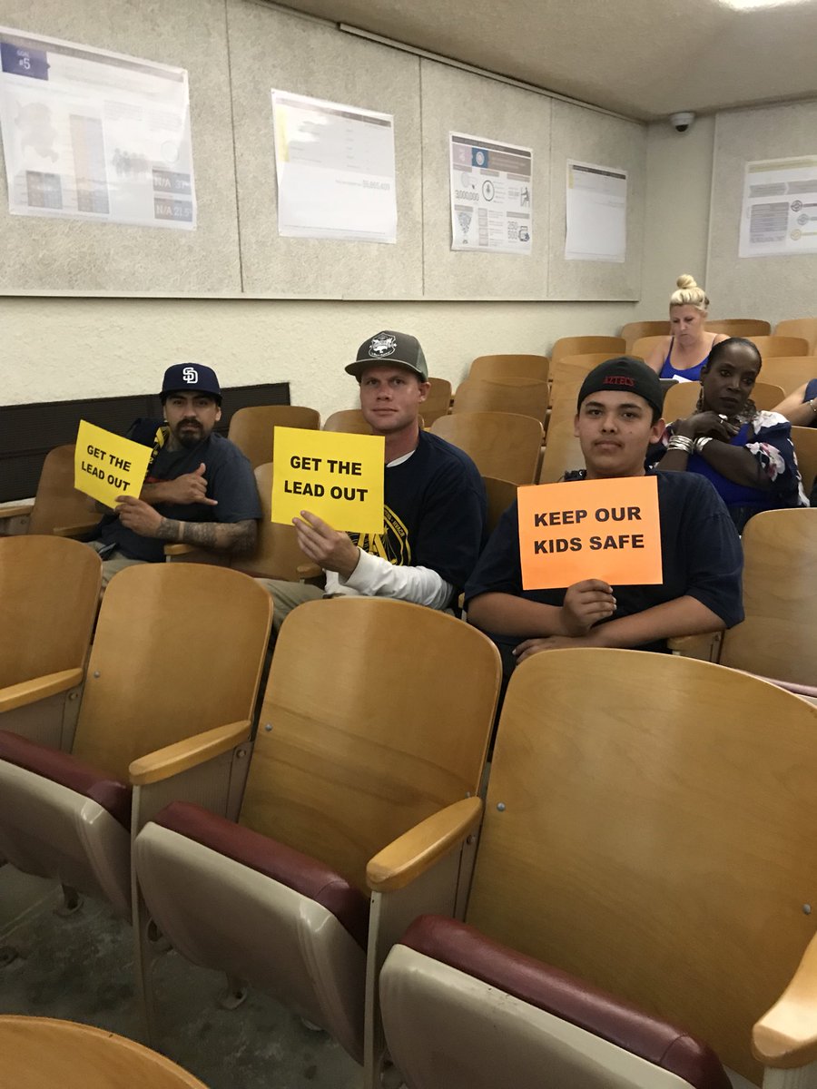 ualocal230's tweet photo. Our kids deserve better, support @sdschools 3.5B dollar bond to get the lead out! #investinourfuture #getitdonerightthefirsttime #pla @UAPipeTrades https://t.co/IyDY2TNLTy