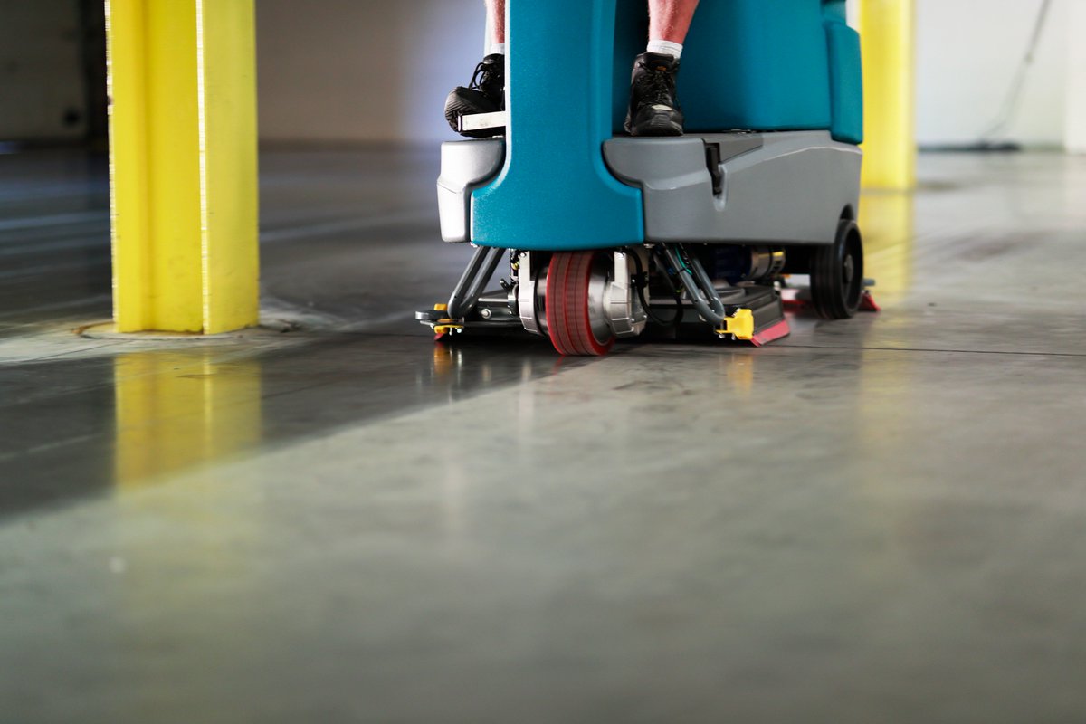 A great demonstration today using our Tennant T7 ride on scrubber drier, no chemicals have been used to achieve these results. Good news for your budget and the environment.
Contact HCE for more information on the Tennant Range of floor care equipment 01935 477747