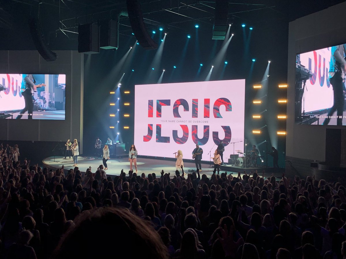 totallyfit478's tweet photo. Thank you @milestonewomen @milestonechurch for a great night of worship & celebration #SummerSplash2018 #JesusIsLord https://t.co/73leKLCcD0