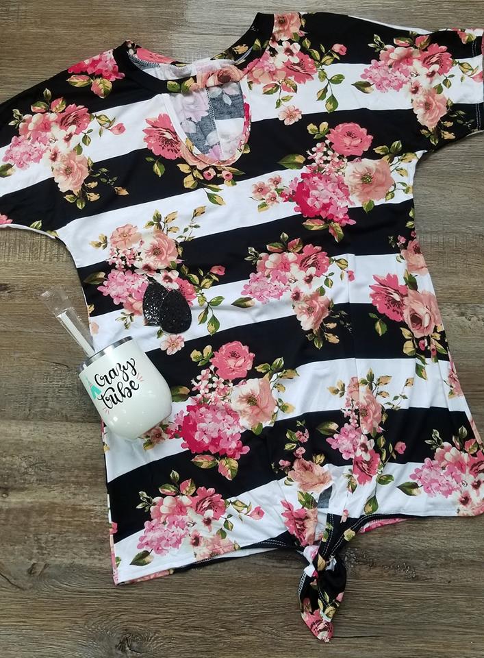 redeemedbtq's tweet photo. All's fair in stripes &amp; floral #redeemedboutique #downtowngainesville #shopping #womensclothing https://t.co/vGQvOqM2Qc
