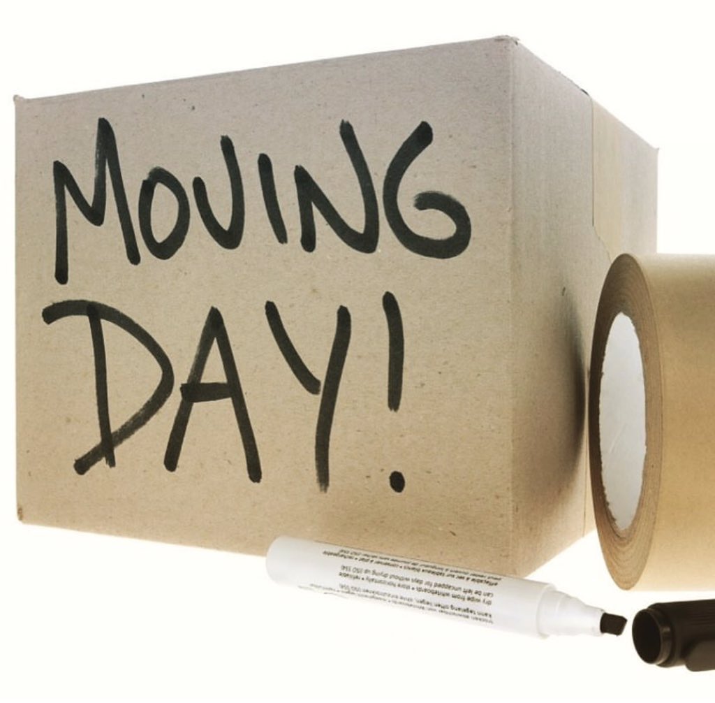 Movingboxesnow's tweet image. We deliver gently used boxes to your door!
.
.
.
.
.
#Reuse #Recycle #Chicago #Happy #JustListed #ChicagoRealestate #WestLoop #wrigleyville #LincolnPark #LoganSquare #Evanston #Green #Hustle #ChicagoRental #ChicagoTech #Founders #ChicagoSales #ChicagoAgent  #earth  #ShopLocal
