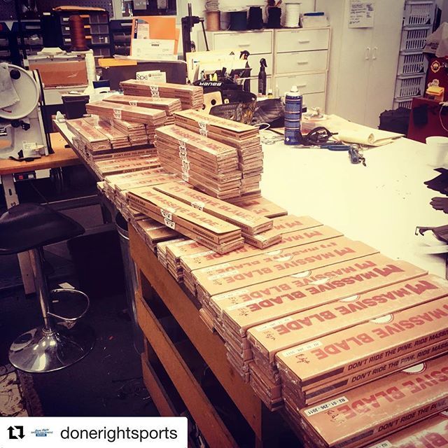 MassiveBlade's tweet photo. steels are in #yyc 
#Repost @donerightsports
・・・
#massiveblade #filled our complete order#You will love the quality of the steel#come get yours#stocking  current models#price competitive #calgary https://t.co/b9a1ra6u4t https://t.co/GL1e9b1WDc