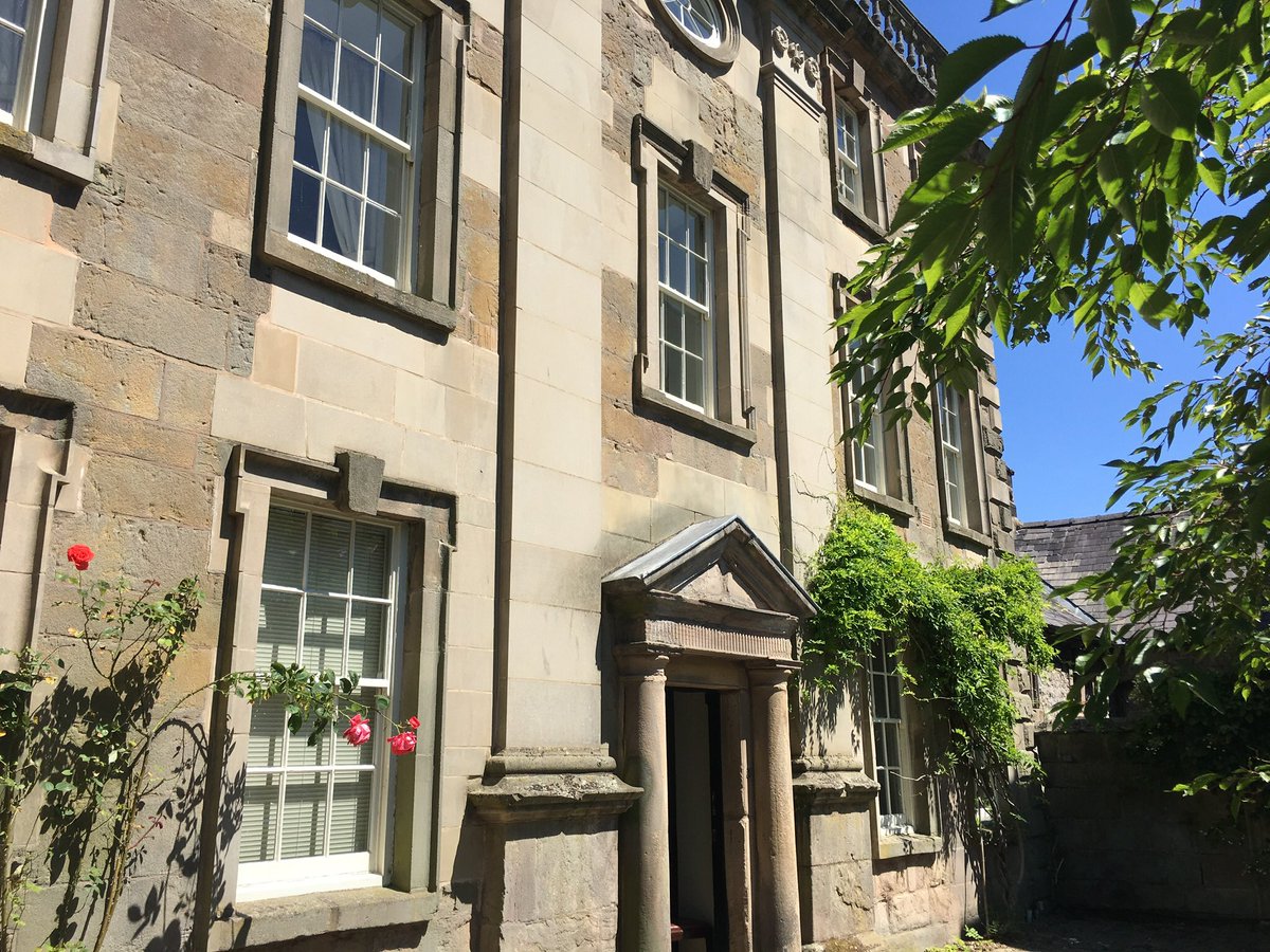 KayWardInterior's tweet image. What a gorgeous sunny morning to spend working at @WinsterHall .. fabulous building  #Derbyshire #interiors #architecture #DerbyshireLife