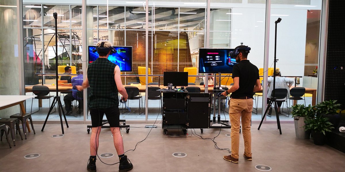 RealitiesCentre's tweet image. Getting the #FutureTechTakeover @Huckletree West ready with amazing demos and #VinylReality #VR DJ ready as well as the honourable David Attenborough experience by @factoryforty2 @DRI_HQ