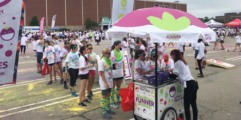 PerfectlyFree's tweet photo. We had a blast at the #Boston @TheColorRun over the weekend! Kudos to all of the runners + thanks for joining us to #biteintofun π find more sampling events this summer: https://t.co/HzCQziE5SS https://t.co/WgPdfmrbTU