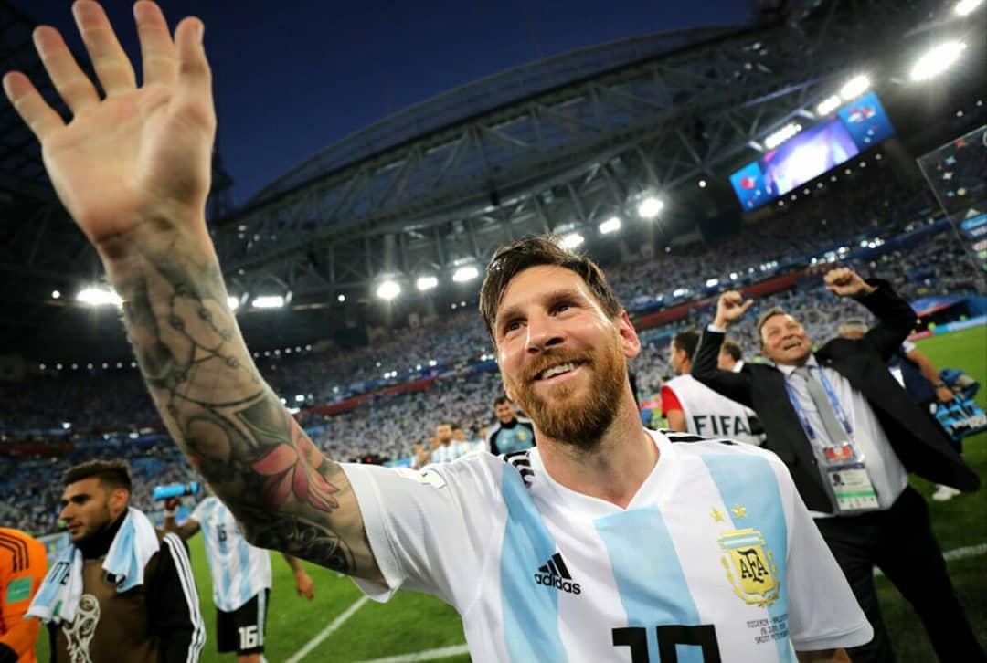 cristianivic's tweet photo. - Leo no seas mal educado y despide a Alemania de #Rusia2018
- Bueno https://t.co/UeJH0BzbMe