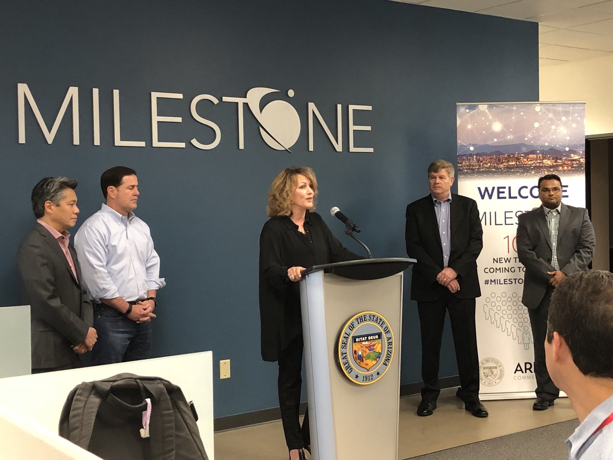 azcommerce's tweet photo. JOBS ANNOUNCEMENT: Governor @DougDucey welcomes @MilestoneTech to Arizona, further propelling the state’s innovation-driven economic momentum. The IT company is bringing 100 new tech jobs to Phoenix! #milestonetechaz #techjobsaz #azawesome #econdev https://t.co/IQwUzLcmpj