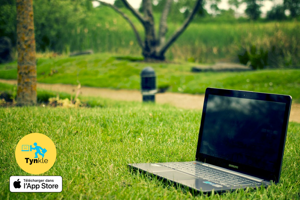TynkleFR's tweet photo. Pourquoi gâcher une belle journée d'été pour réparer son ordinateur alors qu'un #helper peut venir à vous ? 🌞

#bonplan #informatique #startup #ios #tynkle #innovation #apple #ACTUALITÉ #Marseille https://t.co/V5UPQyUa2O
