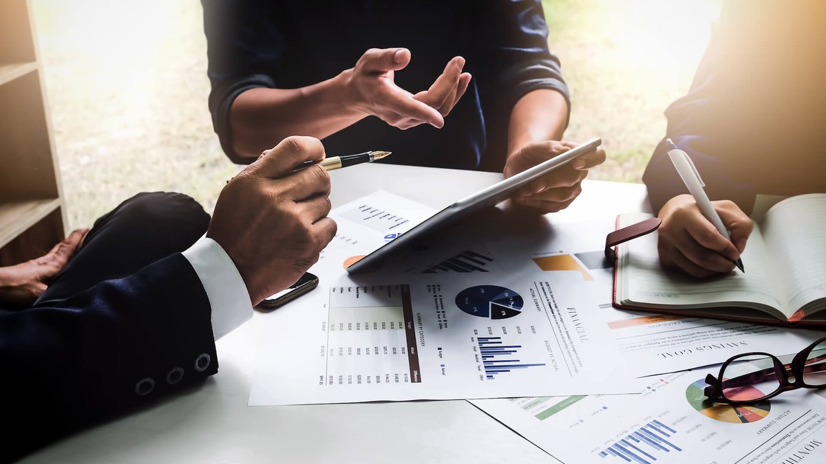 fulcrumtech's tweet photo. Noticing poor #marketing performance? Your problem might be a result of how you're tracking results: https://t.co/sz41mlua0N https://t.co/wlFbwf8d7L
