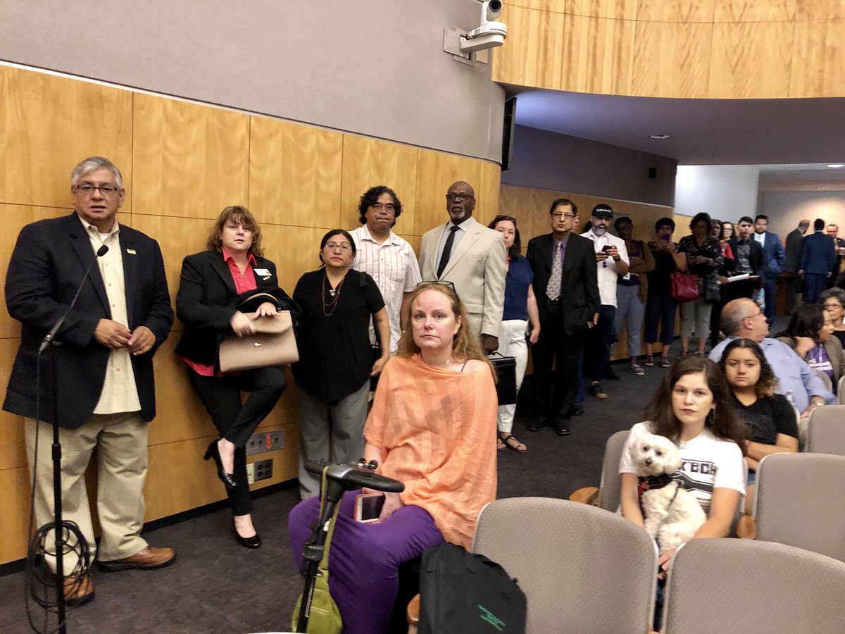 Ethnic Studies bill #AB2772 (Medina) up now in the Senate Ed Cmte at the State Capitol! State Superintendent <a href="/TomTorlakson/">Tom Torlakson</a> &amp; high school teacher @JoseDelBarrio are the 2 witnesses for the bill! Long line of supporters to also speak in support! Great turnout!! #EthnicStudiesNow