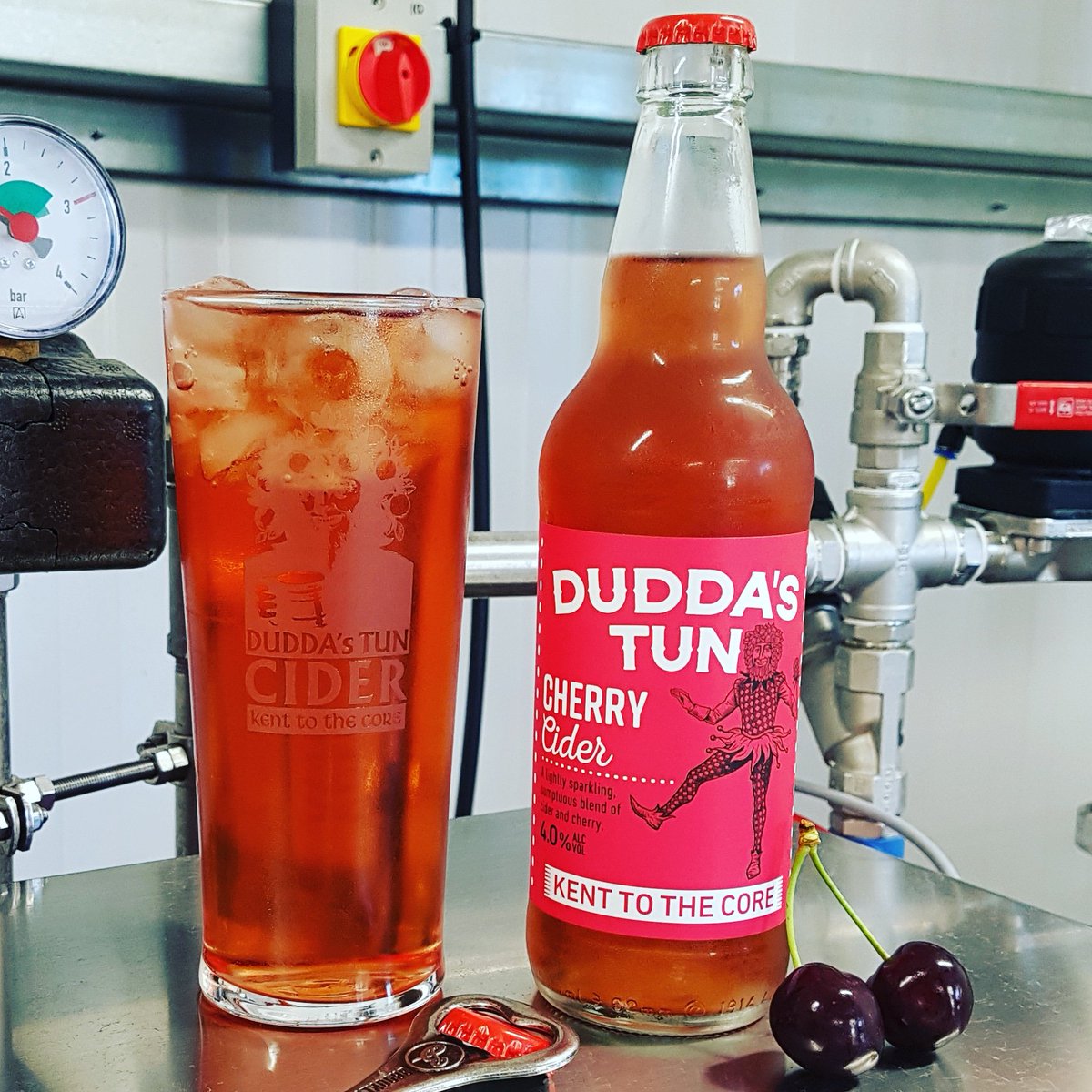 DuddasTunCider's tweet image. Meet-The-Cider: Day 2 - 4.0% Cherry.
This fruity beauty is fully fermented to a dry cider... then at the last minute, blended with cherry juice to produce a refreshing, lightly sparkling cherry cider. The perfect summer drink.
#cherrycider #kent #craftcider #kenttothecore
