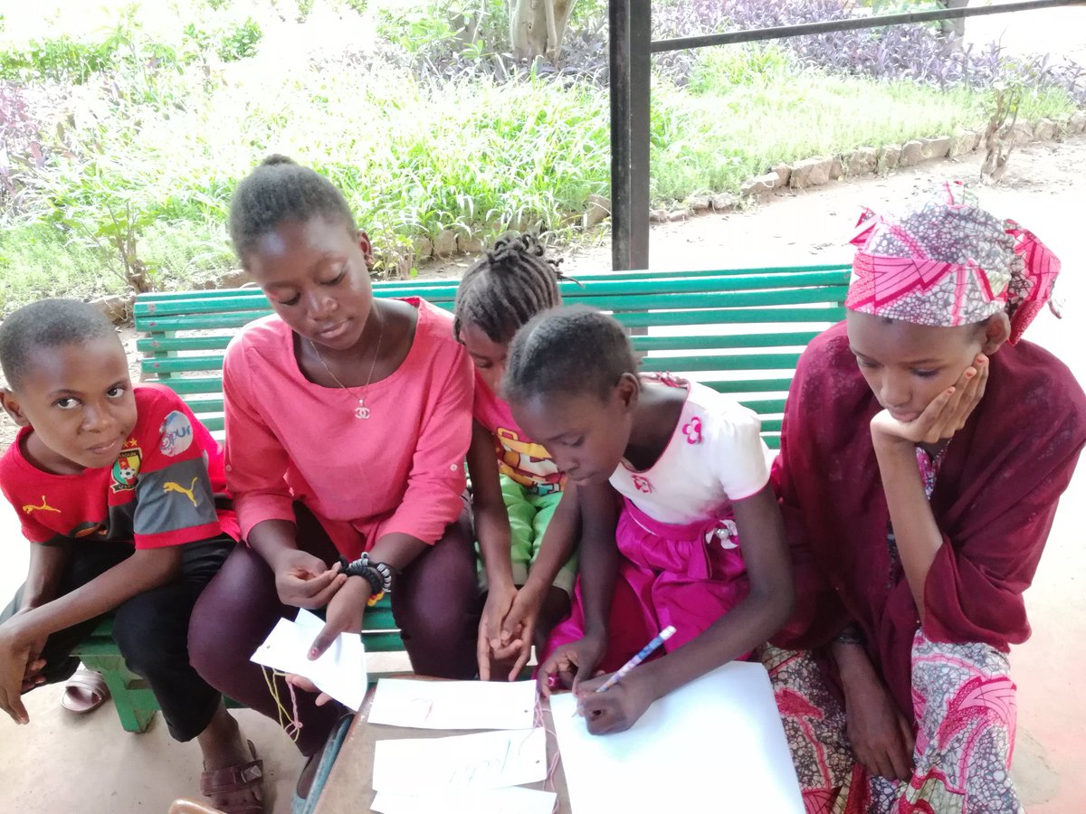 AllianceGaroua's tweet photo. Actuellement à l'Alliance Française de Garoua.

Espace Jeunesse : Caravane des mots. https://t.co/pE4jtlPR7R