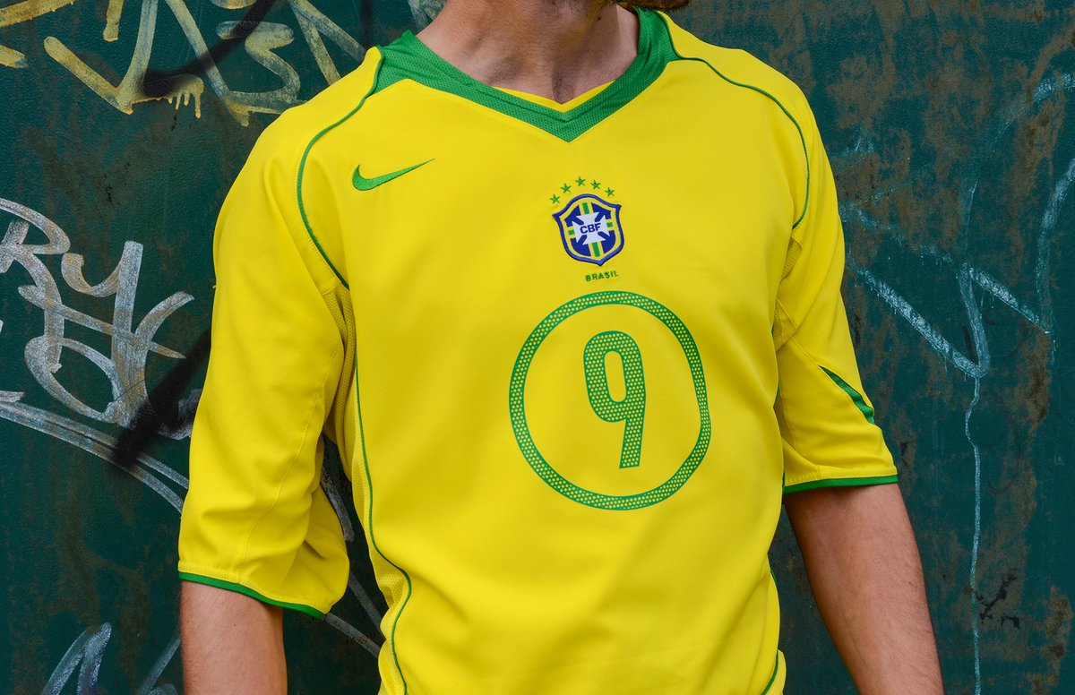 2004 brazil jersey