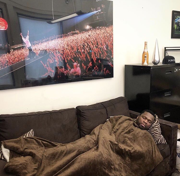 This is me recovering from having my sense of humor removed this morning. People are so sensitive, my doctor said l will be fine in six weeks, but my publicist said if you see any journalist play DEAD. 😒get the strap