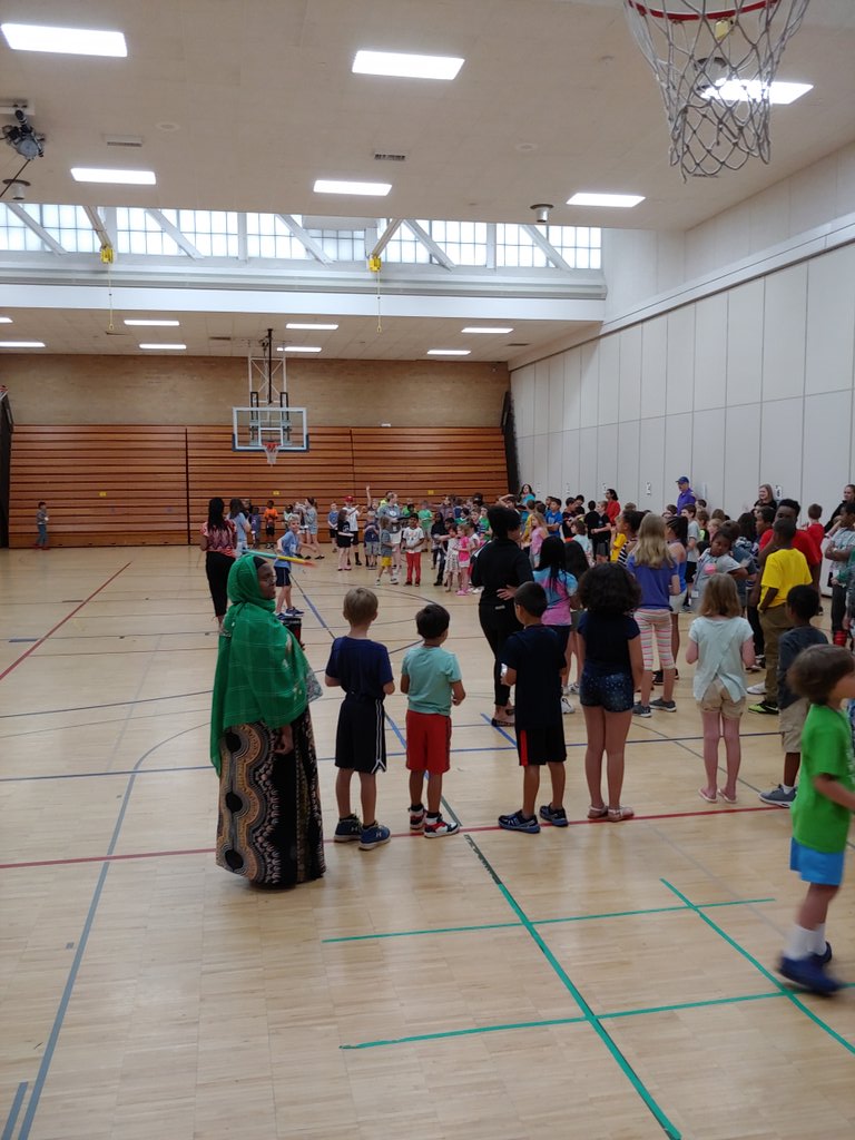 MaeGruss's tweet photo. Camp Royal Day 3 #mathtech410atitagain crew is 🔥! #khoot-multiplication style... #usingourbrainandbigmuscles @Hopkins270 #camproyal2k18 https://t.co/lBop6Pd7qP