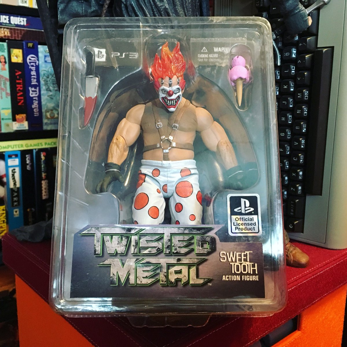 UnboxingHands's tweet photo. #figureoftheday #twistedmetal #nerd #gameroom #mancave #ps3 #sweettooth #actionfigure #officiallicensedproduct #sony #horror #icecream #pc #retro #retrogaming #retrogamer #commodore #gandalf #c64 #clown #evilclown #maniac #instafigure #instafigures #loft #playstation #dcunlimited https://t.co/lyXziUOngP