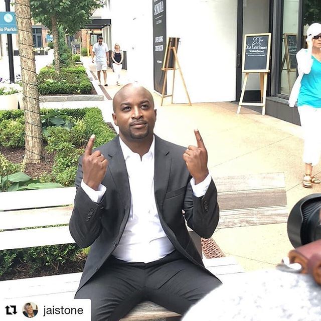 DebtBeatDocs's tweet photo. The Doc Outside the Box 2018 photoshoot! Entrepreneurship takes a lot of work and a lot of risk. But it's worth it in the end! For more pics, see @jaistone

#branding #entrepreneurship
#careerfreedom #KUWTD

#Repost @jaistone (@get_repost)
・・・
#swipe… https://t.co/PGDGKnAb0r https://t.co/3UKnmcz8yF