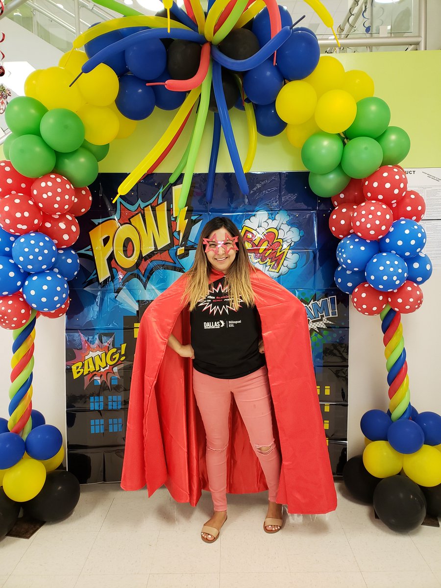 claudizki's tweet photo. !Ser bilingüe es un súper poder! I am a DISD Alumni student and now a DISD teacher #SoyBilingüe #Duallanguageteacher @duallanguage #2018DLSI https://t.co/yVzIZ46epO