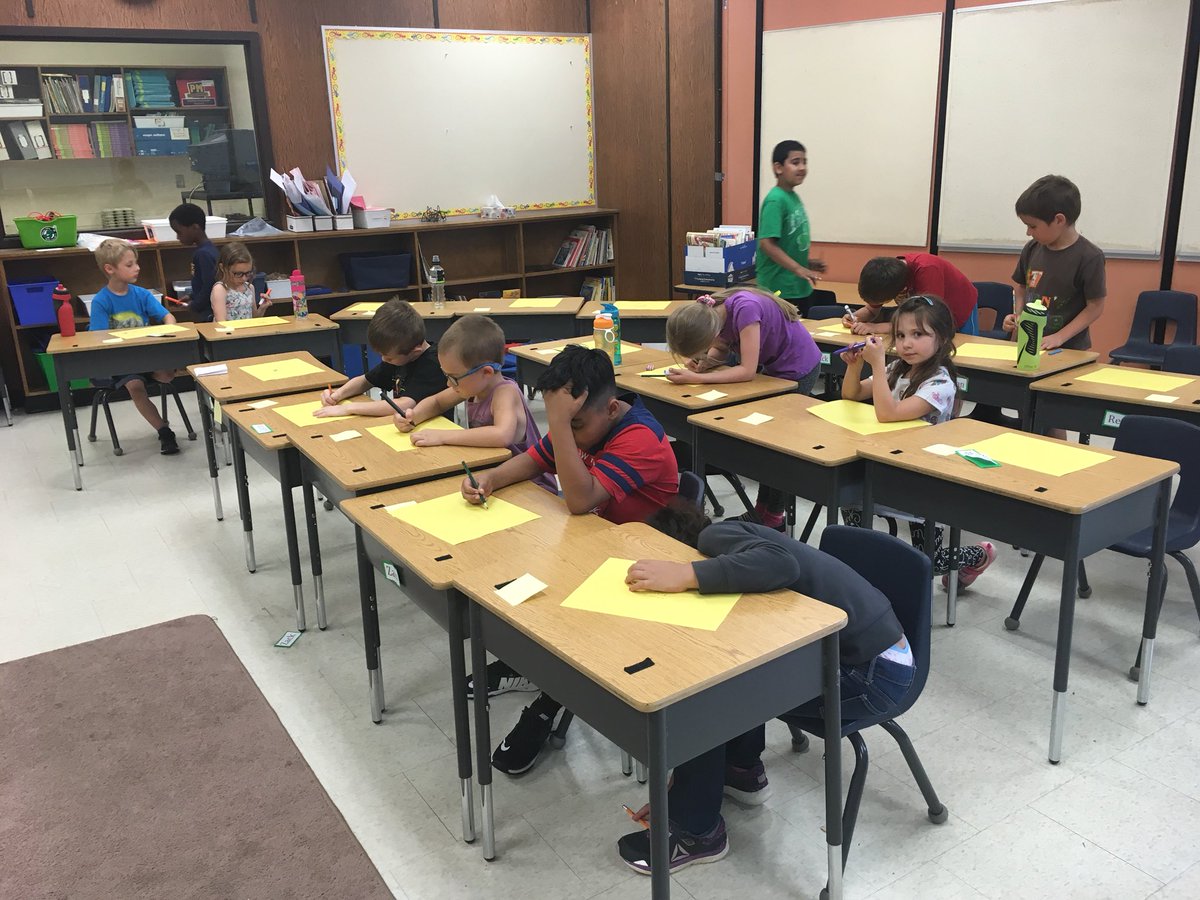 AlpineRm12's tweet photo. We are writing warm fuzzies today to all of our classmates! We have so many friends we have made this year and like to share the things we like most about them!! 💕💛 https://t.co/MTuj58UKM7