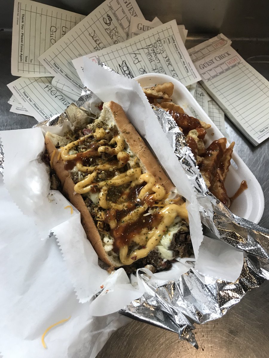 DaSandwichGod's tweet photo. @realDonaldTrump @POTUS @Trump pull up @DaSandwichGod Food truck Milwaukee 76th Mill Rd #bestsandwichesintheworld https://t.co/FCojh4Wlzf